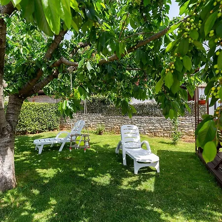 شقة Beautiful Fratta With Garden In Tar